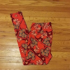 Lularoe tc Valentine's day leggings
